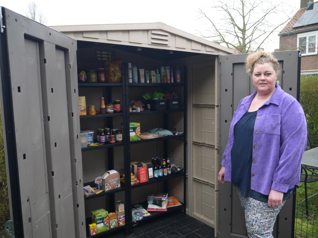 Maria bij de weggeefkasten Kostverloren 61